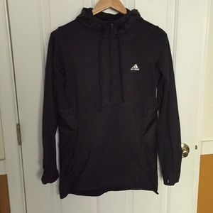 Adidas halfzip (longer in back)